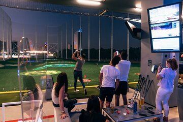Interactive Golf Dubai Experience1 hour for up to 6 people