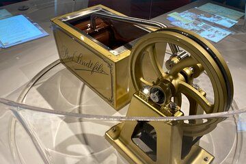 Lindt Factory, Tasting, and Cruise Lake of Zurich Private Tour