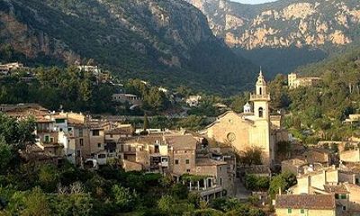 Mallorca Shore Excursion Highlights Private Tour including Valldemossa