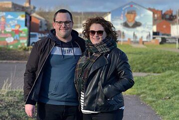 World Famous Belfast City Mural Tour - Private Tour