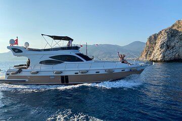 All-inclusive Private Luxury Yatch Tour in Alanya.