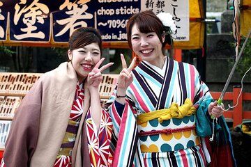 Kyoto Cultural Walking Tour: Fushimi Inari, Gion & Zen Temple