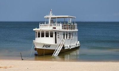 Boat Trip to the Tapajós Beaches