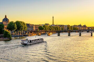 Enchanting Christmas Private Tour in Andorra la Vella