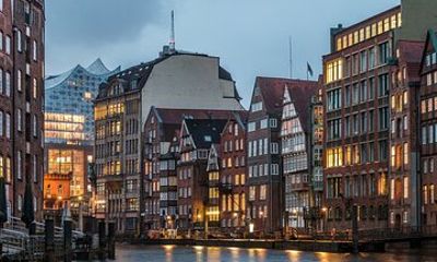 Private 2 Hour Transfer From Wolfsburg to Hamburg