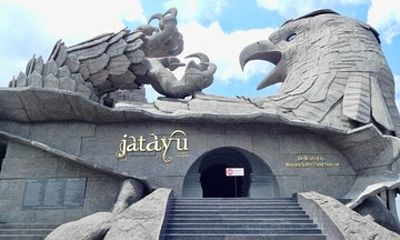 Private Jatayu Nature Park and Varkala Beach Tour from Kovalam