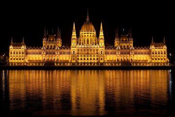 Romantic Private tour in Sopron for couples