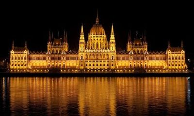 Romantic Private tour in Sopron for couples