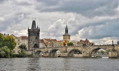 Private Direct Transfer From Mainz to Prague, English Speaking Driver
