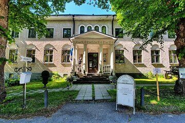 A Private Romantic Walk Through Imatra