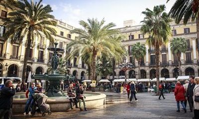 Private Transfer From Tarragona To Barcelona With a 2 Hour Stop