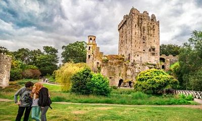 Blarney Castle and Kinsale Tour from Cork