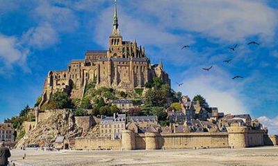 Private Full Day Tour to Mont Saint Michel With Guide