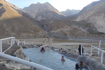 Private Valparaiso, Visit Hot Springs and Picnic Cajon del Maipo