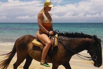 Half Day Horseback Riding and Shopping Experience in Ocho Rios