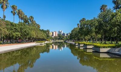 Private Custom Walking Tour with a Local Guide in Porto Alegre