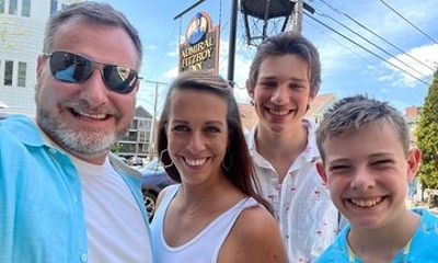 Peoria Prowl Scavenger Hunt