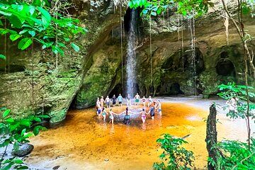 Day Tour in President Figueiredo Semi Private