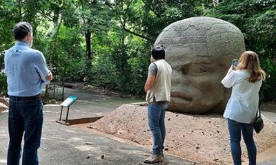 Guided Tour by the Olmec Stone Men