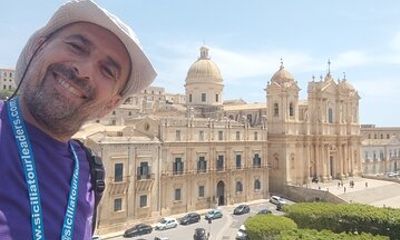 Walking tour Vendicari Nature Reserve, Tonnara and Noto Barocco