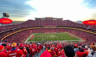 Kansas City Chiefs Football Game Ticket at Arrowhead Stadium