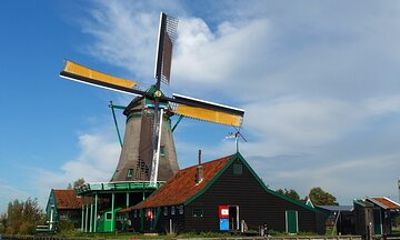 Private Taxi Transfer from Zaanse Schans Windmills to Amsterdam