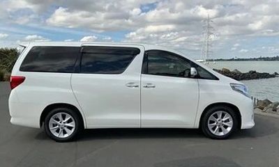 Private Transfer from Guernsey city to St. Peter Port Cruise Port