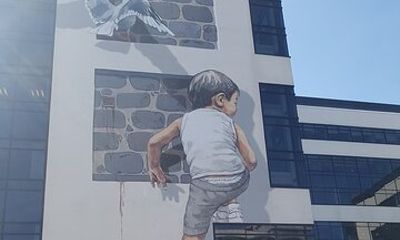 5 Star Tour of Aberdeen's Historic Centre and Street Art