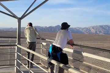 Nazca lines flight and Lookouts tour