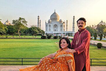 From Delhi: Taj Mahal and Agra tour by Superfast Train