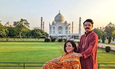From Delhi: Taj Mahal and Agra tour by Superfast Train
