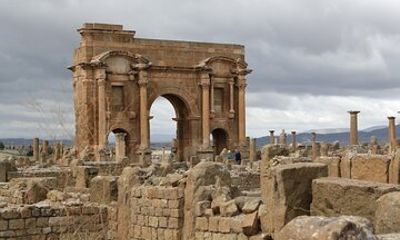 Private Tour Roman Ruins Timgad and Medracen Lunch Included