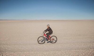 Uyuni Salt Flats 2-Day Tour from La Paz by flight
