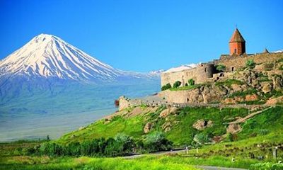 Private Tour to Khor Virap Noravank Birds Cave Wine Degustation