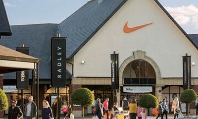 Private Shopping Tour from Sheffield to Outlet East Midlands