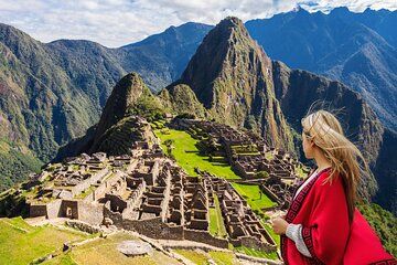 Machu Picchu and Lake Titicaca in 9 Days from Lima