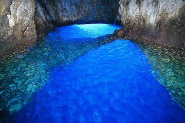 Private Speedboat Tour to Blue Cave