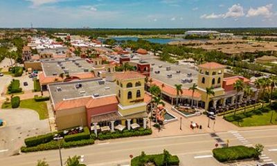 Private Shopping Tour from Fort Myers Hotels to Miromar Outlets