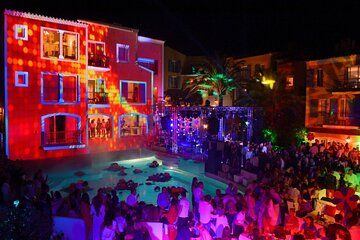 8 Hours Private Tour from Saint Tropez to Nice City Highlights