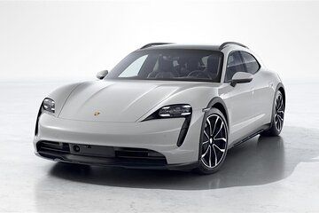 VIP Transfer Helsinki-Vantaa Airport to city in a Porsche Taycan