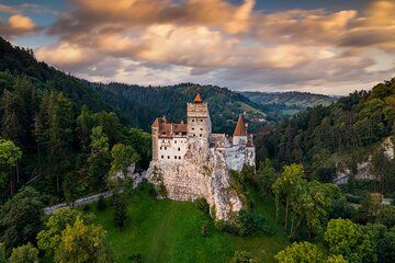 Transylvania and Hungary Culture Tour with Castles and Folklore