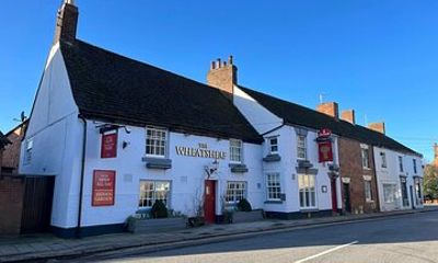 Oakham Private Historical Pub Walking Tour With Free Drinks!