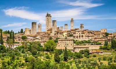 Tuscany Day Tour Siena Monteriggioni and San Gimignano