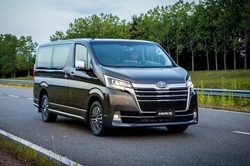 Departure Transfer from Sucre to Sucre Airport by MiniVan or Bus