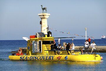 Yellow Submarine Cruise with Underwater Views