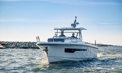 Nimbus T11 Charter from Athens
