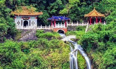 Taroko, Qingshui Cliff, Xincheng Old Street & Qixingtan | Hualien