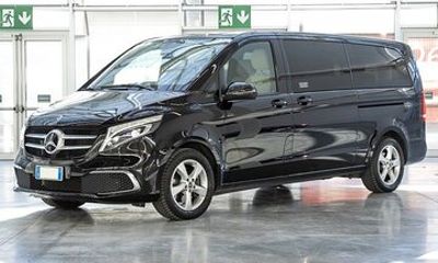 MinivanTransfer from Vilamoura Area to Faro Airport FAO