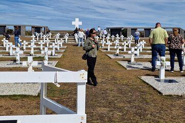 Argentine Military Cemetery tour