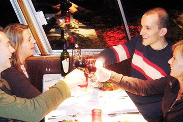 2-Hour 1000 Islands Dinner Cruise